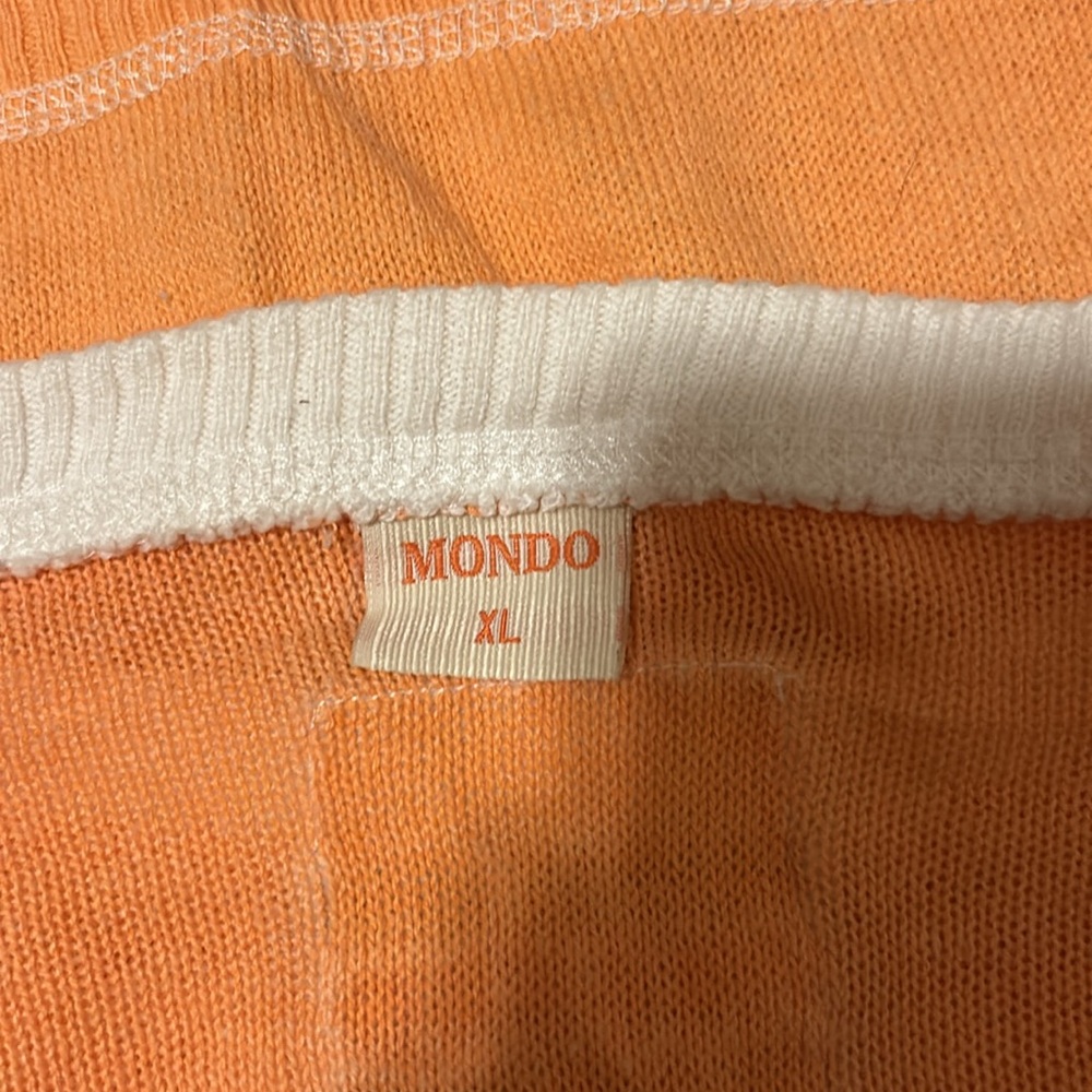 Mondo - Picture 11 of 11
